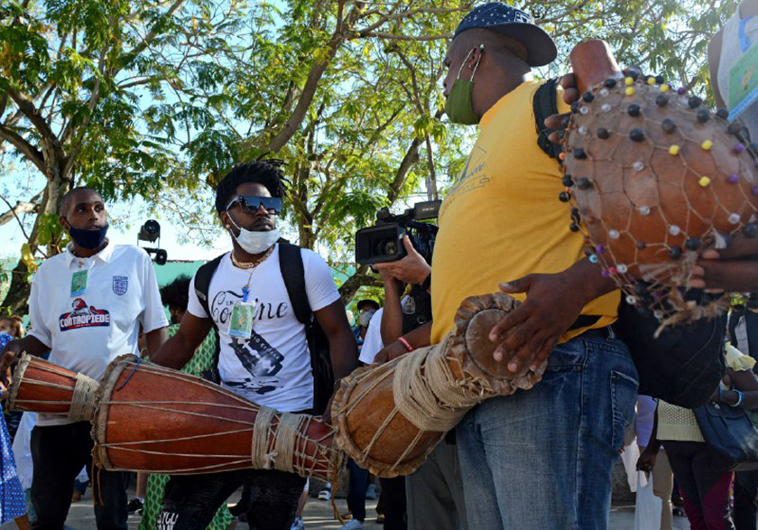 Suenan ya los tambores de Festival Olorum