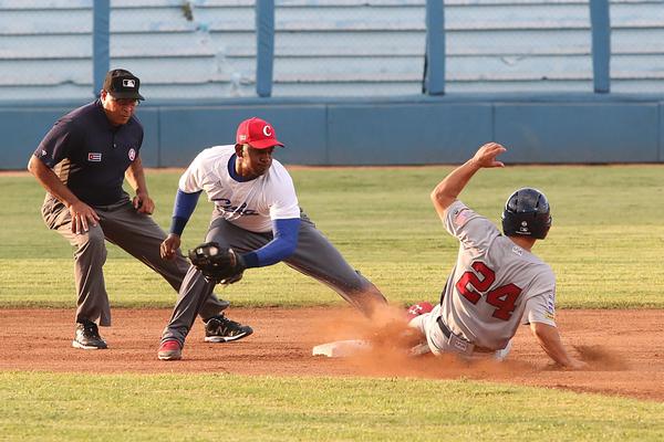 Ofensiva cubana continúa con la pólvora mojada