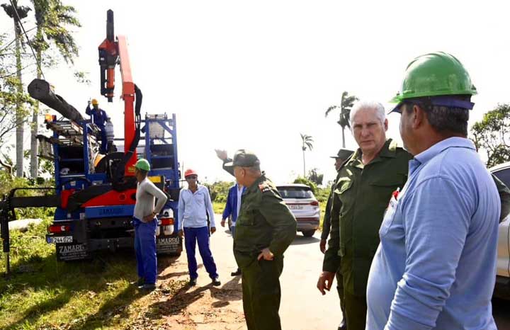 Díaz-Canel: la recuperación es un acto de heroísmo colectivo